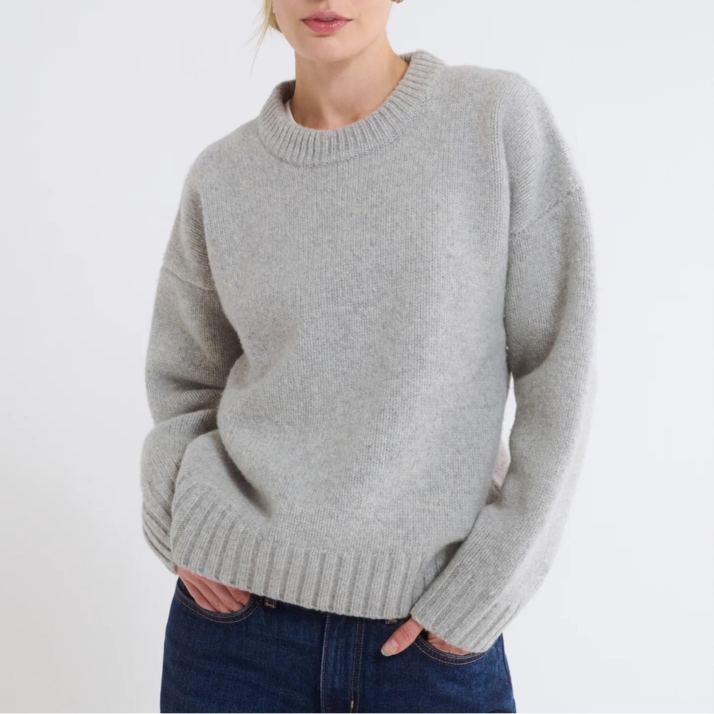 Rumored studio sweater heather gray